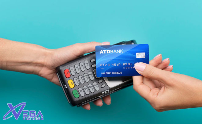 Sự khác biệt giữa thẻ ATM gắn chip và ATM thường